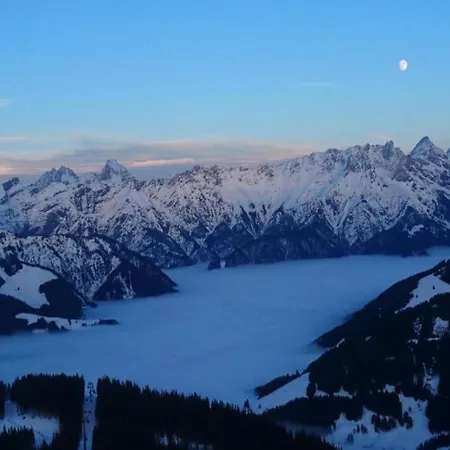 公寓 Attic Near Kitzsteinhorn Area 萨菲登安斯泰内嫩米尔