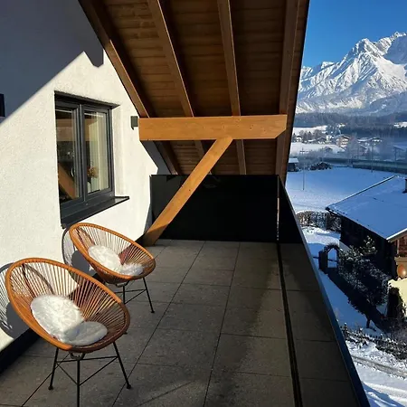 Apartamento Attic Near Kitzsteinhorn Area Saalfelden